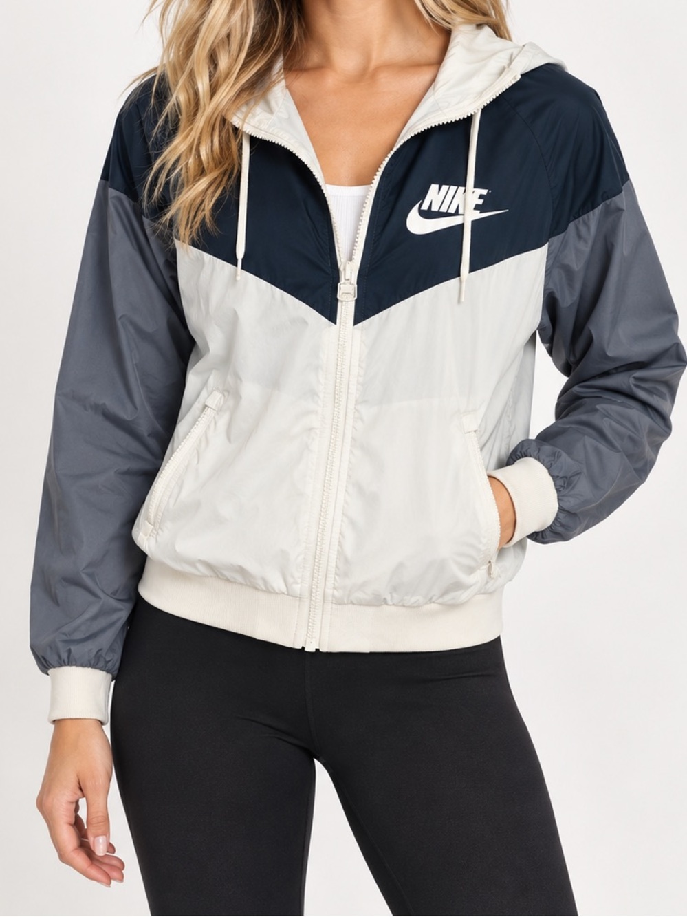 Nike Women's Windbreaker Zip Up Jacket White Blue Gray Colorblock Hooded XS